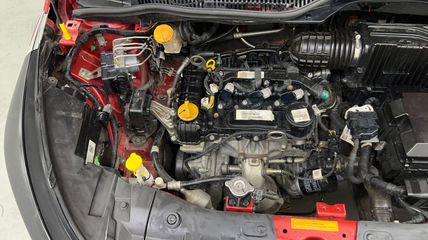 Used 2020 Tata Altroz XE Petrol Petrol Manual engine ENGINE RIGHT SIDE VIEW