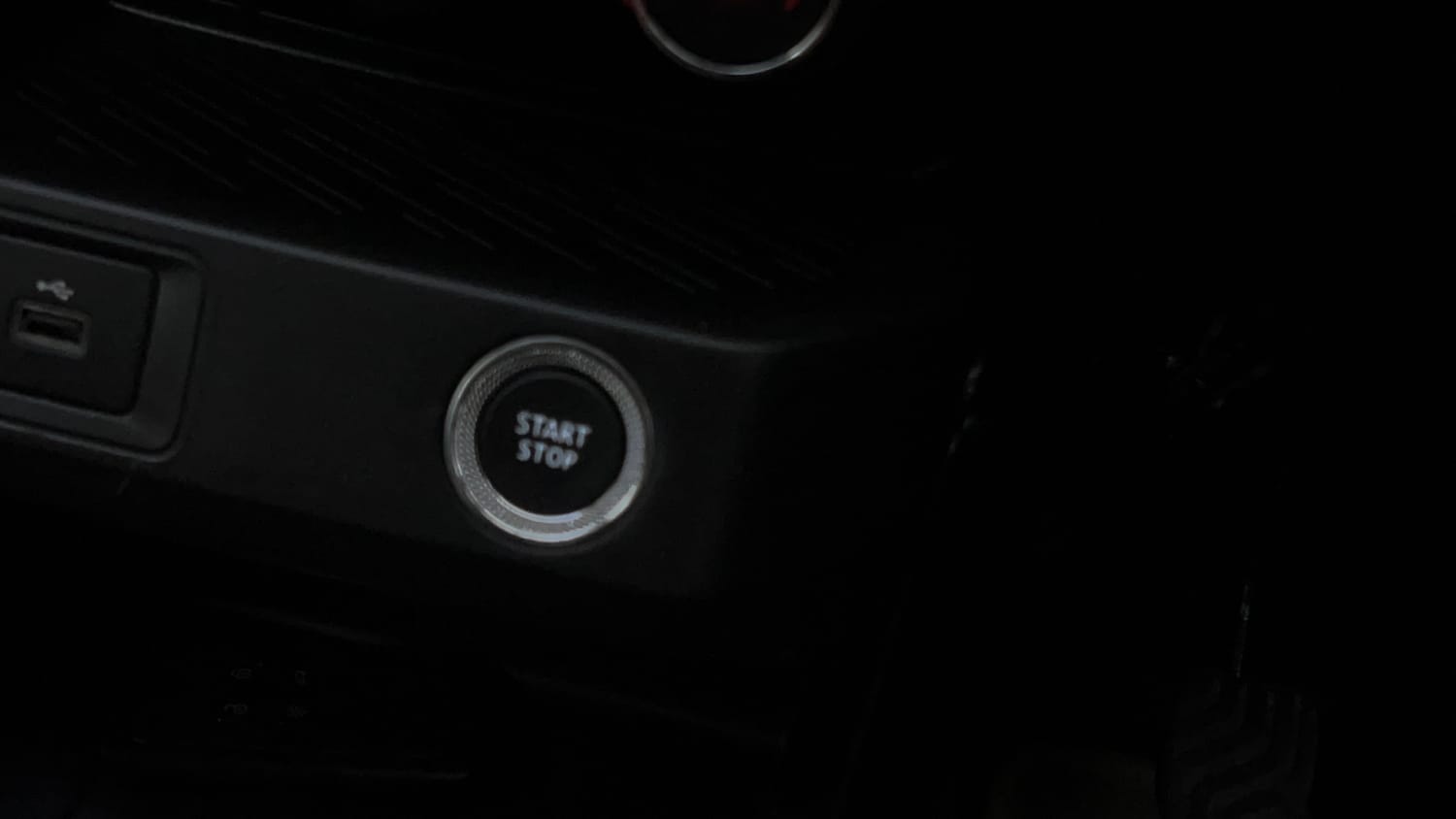 Used 2021 Renault Kiger RXT MT Petrol Manual top_features Keyless start