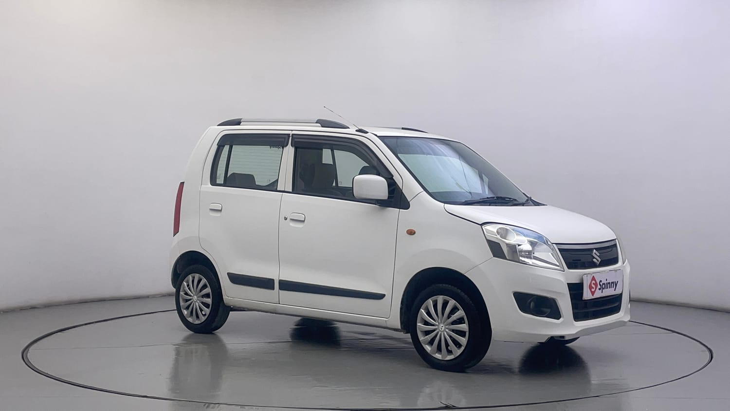 Used 2016 Maruti Suzuki Wagon R VXI Petrol Manual exterior RIGHT FRONT CORNER VIEW