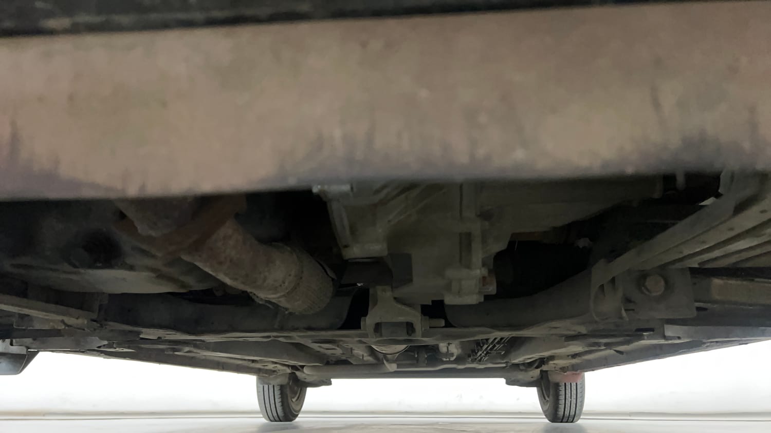 Used 2020 Tata Altroz XE Petrol Petrol Manual extra FRONT LEFT UNDERBODY VIEW