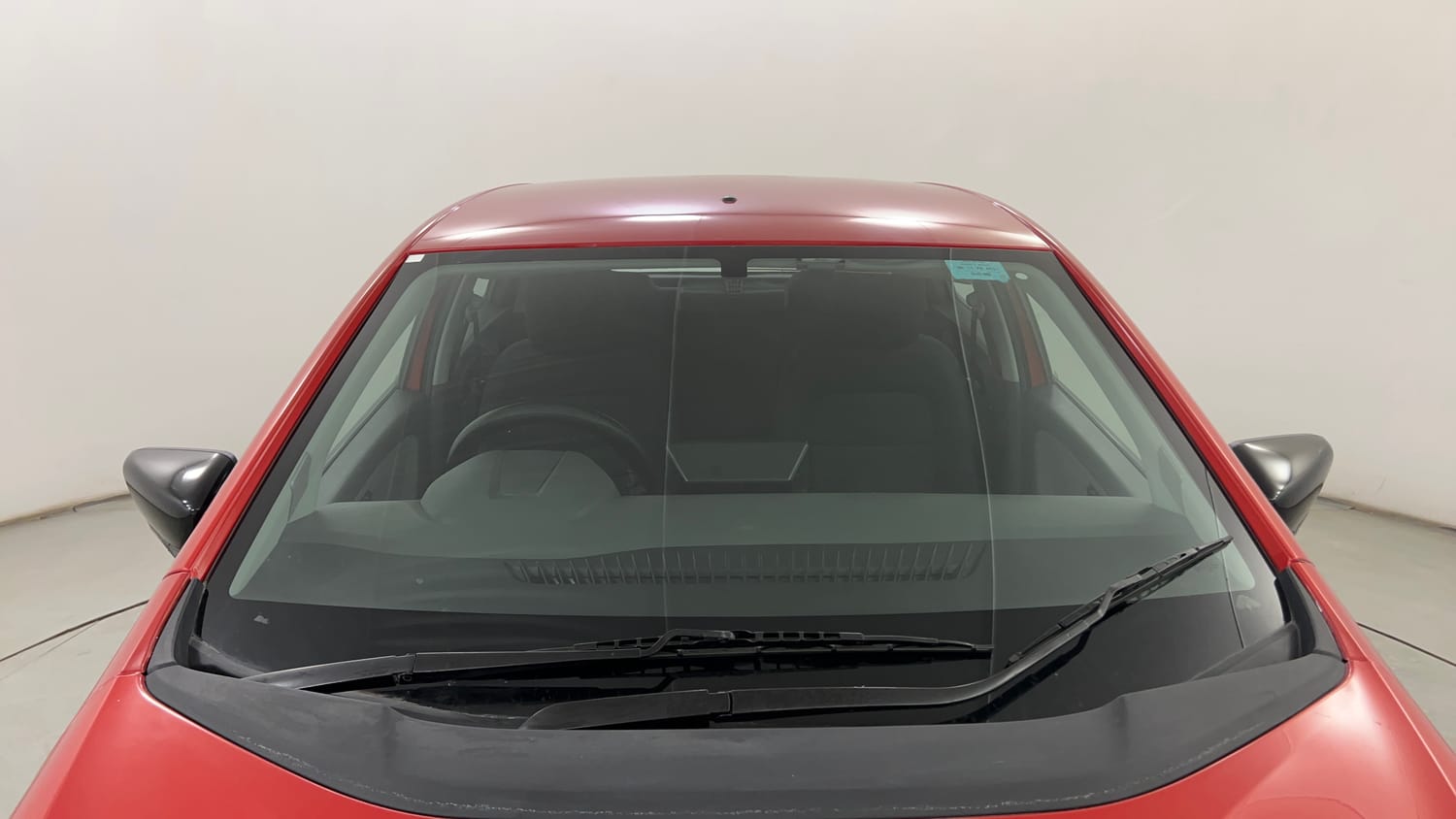 Used 2020 Tata Altroz XE Petrol Petrol Manual exterior FRONT WINDSHIELD VIEW