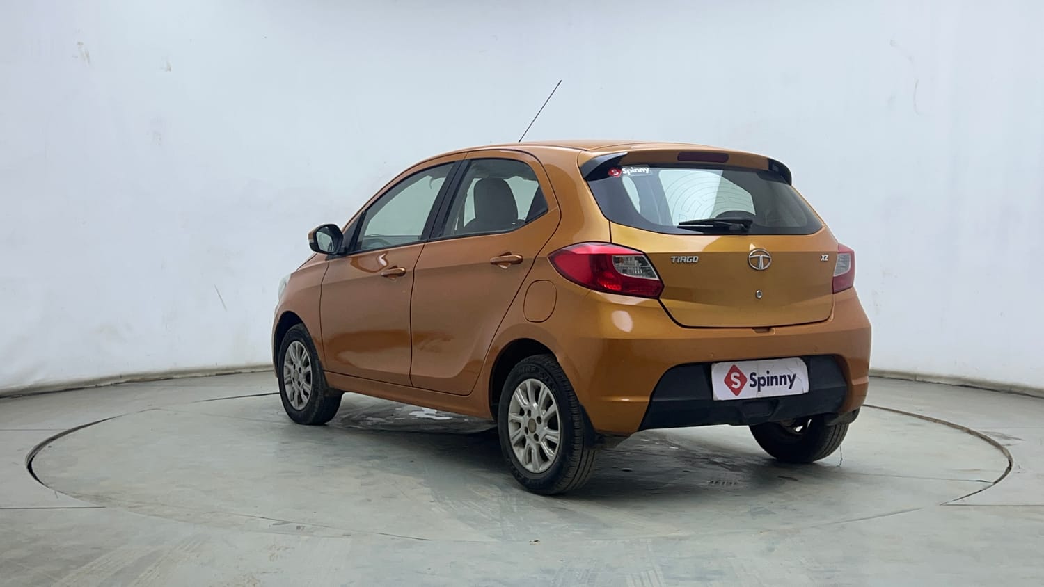 Used 2016 Tata Tiago Revotron XZ Petrol Manual exterior LEFT REAR CORNER VIEW