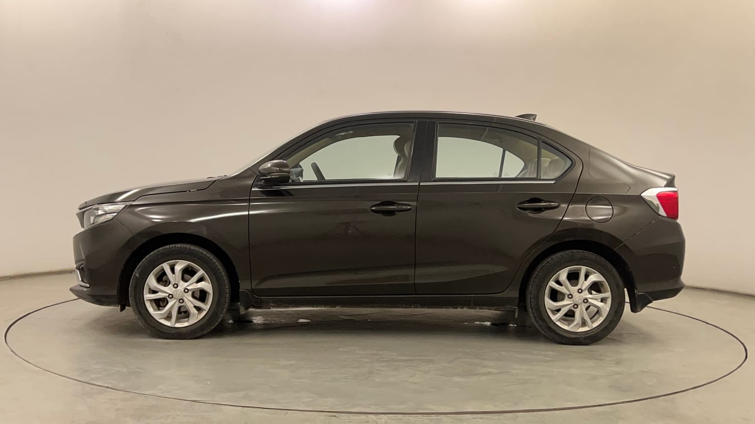 Used 2019 Honda Amaze 1.2 V CVT Petrol Petrol Automatic exterior LEFT SIDE VIEW