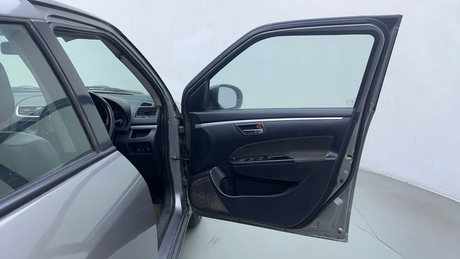 Used 2012 Maruti Suzuki Swift VXi Petrol Manual interior RIGHT FRONT DOOR OPEN VIEW
