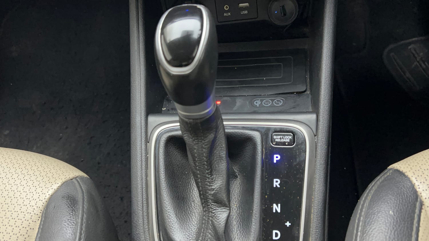Used 2019 Hyundai Verna SX (O) 1.6 VTVT AT Petrol Automatic interior GEAR  KNOB VIEW