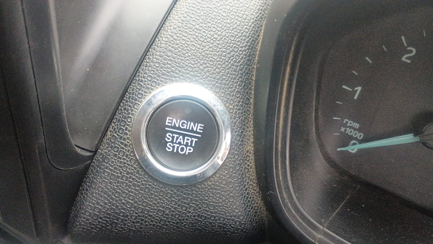 Used 2018 Ford EcoSport Titanium 1.5L TDCi Diesel Manual top_features Keyless start