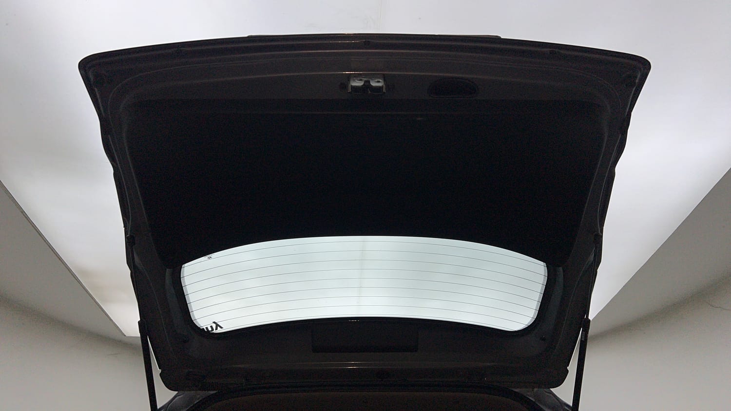 Used 2018 Hyundai Creta SX 1.6 AT CRDi Diesel Automatic interior DICKY DOOR OPEN VIEW