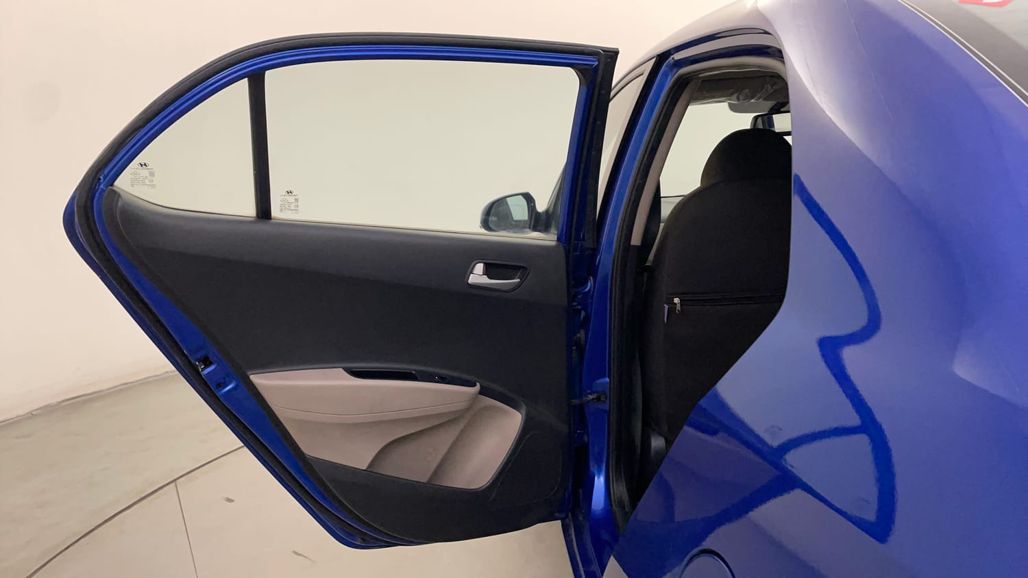 Used 2015 Hyundai Xcent SX 1.2 (O) Petrol Manual interior LEFT REAR DOOR OPEN VIEW