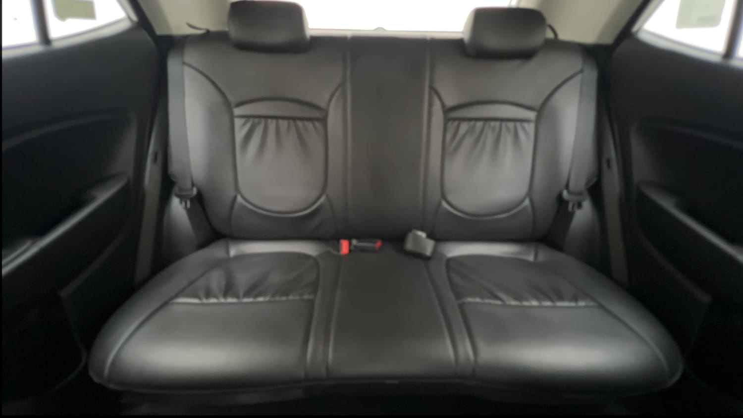 Used 2020 Hyundai Venue SX Plus 1.0 Turbo DCT Petrol Automatic interior REAR SEAT CONDITION VIEW