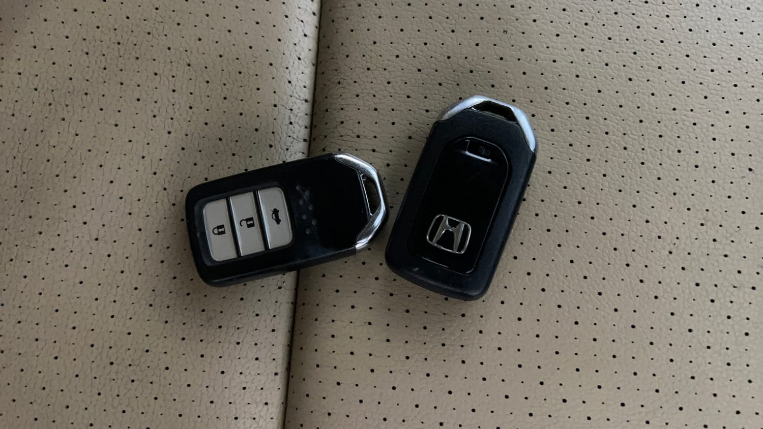 Used 2015 Honda City VX Petrol Manual extra CAR KEY VIEW