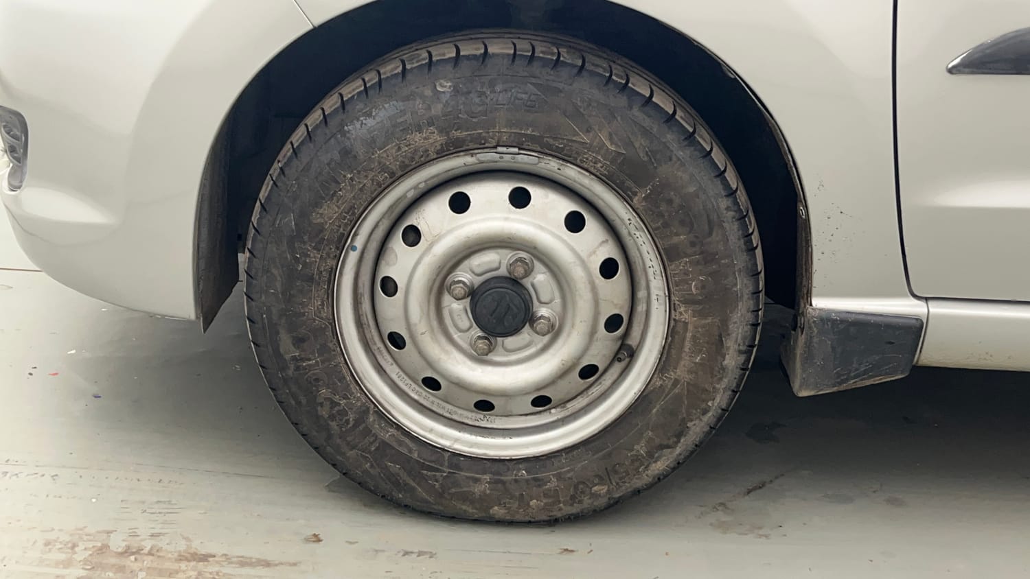 Used 2012 Maruti Suzuki A-Star Lxi Petrol Manual tyres LEFT FRONT TYRE RIM VIEW