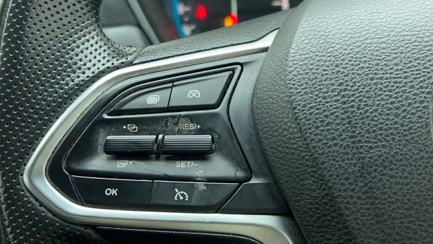 Used 2019 MG Motors Hector Sharp 1.5 DCT Petrol Petrol Automatic top_features Cruise control