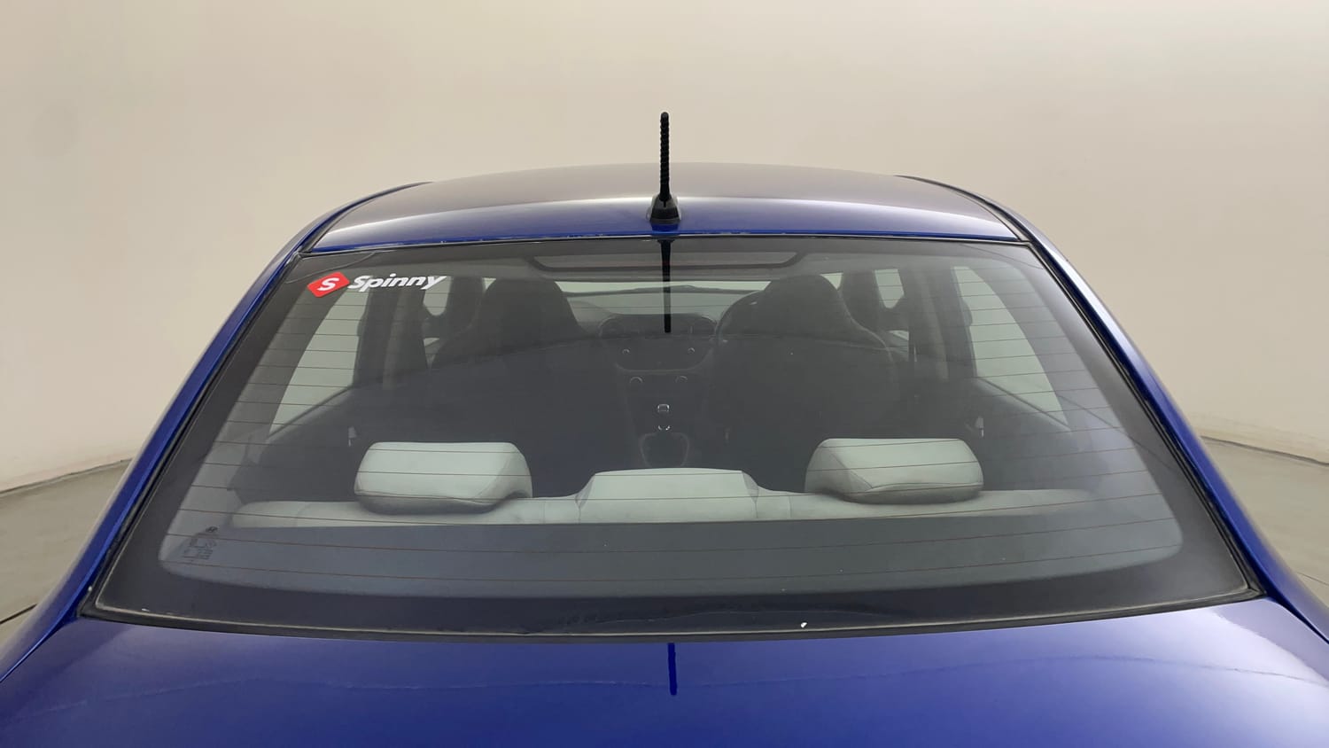 Used 2015 Hyundai Xcent SX 1.2 (O) Petrol Manual exterior BACK WINDSHIELD VIEW