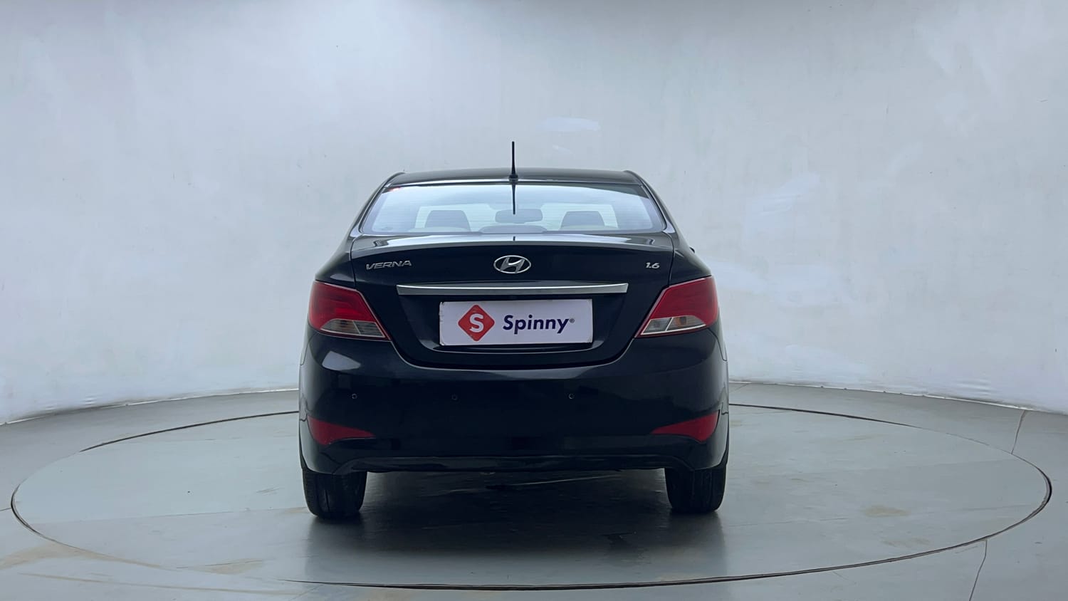 Used 2015 Hyundai Fluidic Verna 4S 1.6 VTVT S(O) Petrol Manual exterior BACK VIEW