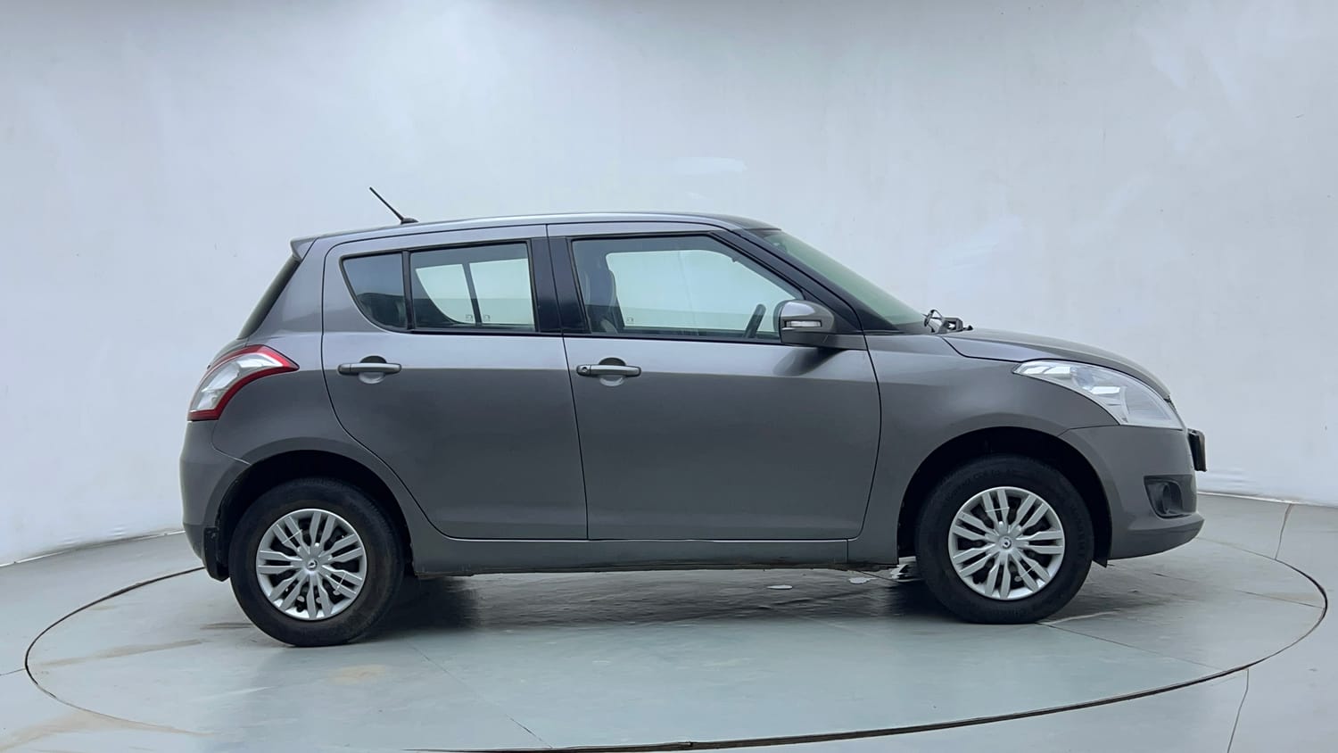 Used 2012 Maruti Suzuki Swift VXi Petrol Manual exterior RIGHT SIDE VIEW