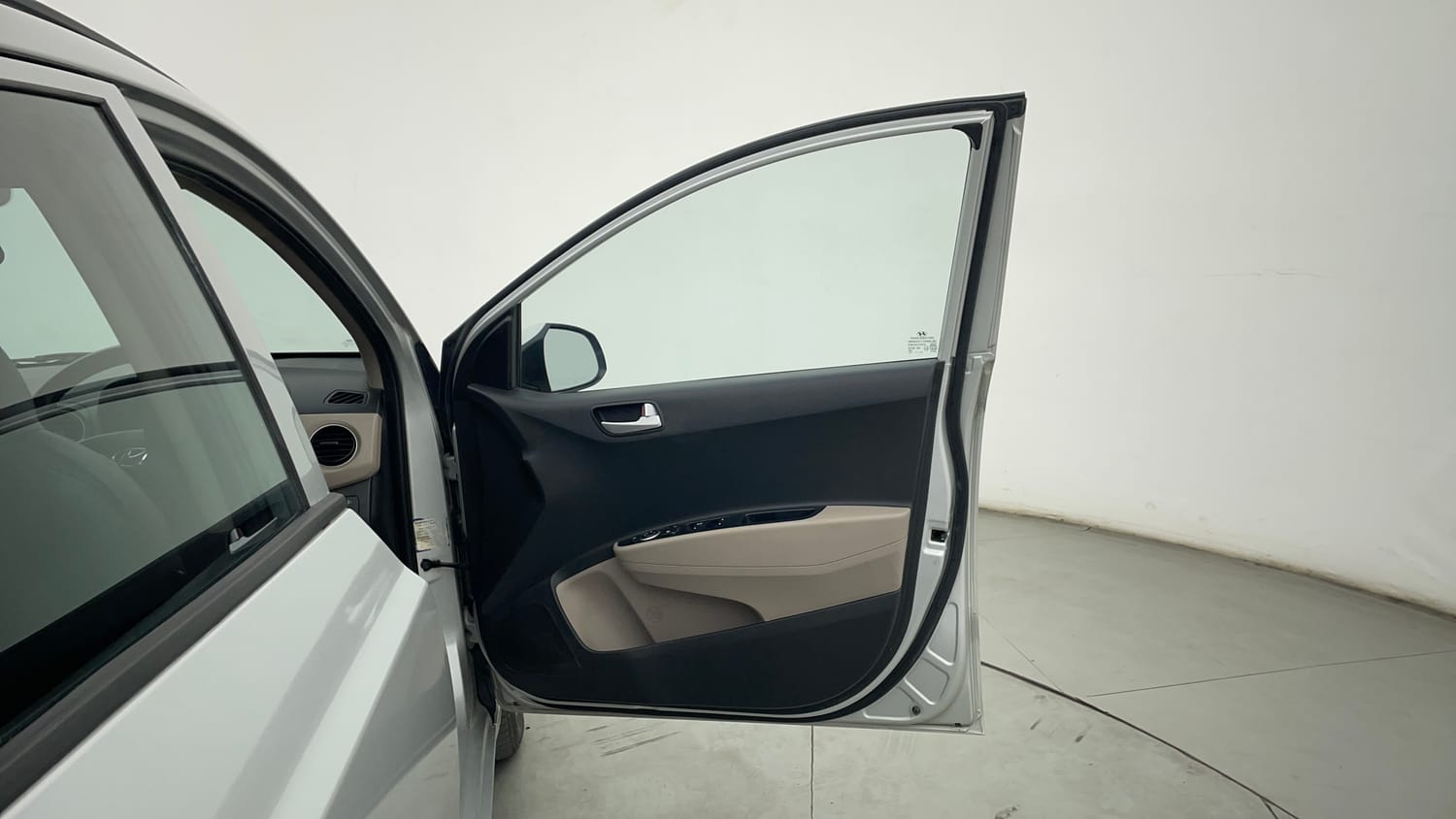 Used 2016 Hyundai Grand i10 Asta 1.2 Kappa VTVT Petrol Manual interior RIGHT FRONT DOOR OPEN VIEW