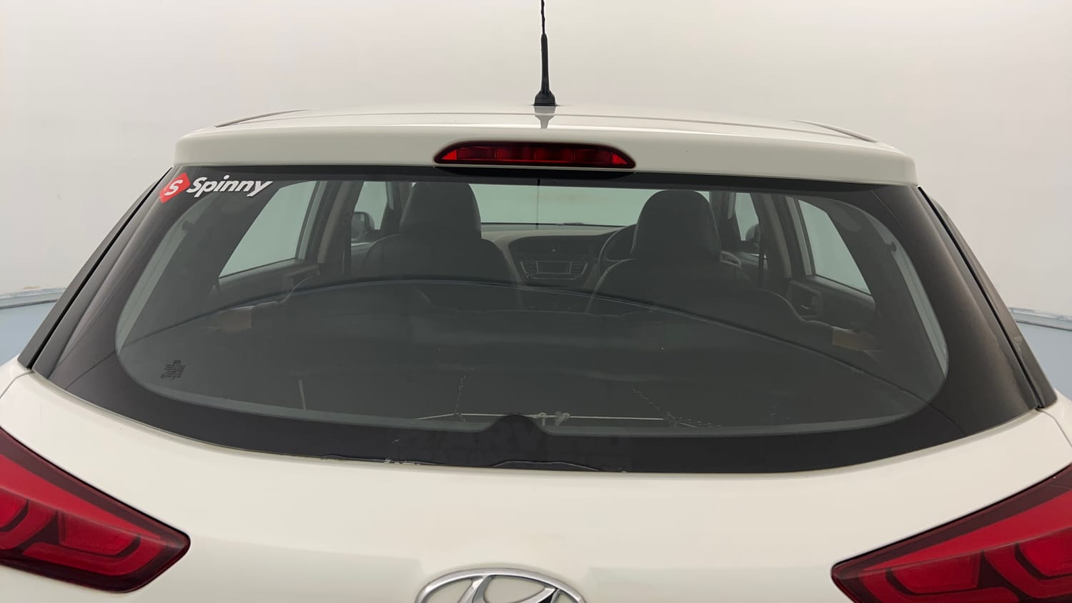 Used 2016 Hyundai Elite i20 Magna 1.2 Petrol Manual exterior BACK WINDSHIELD VIEW