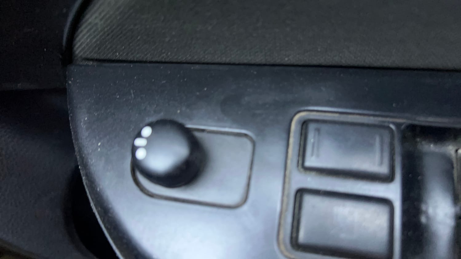 Used 2012 Maruti Suzuki Swift VXi Petrol Manual top_features Adjustable ORVM
