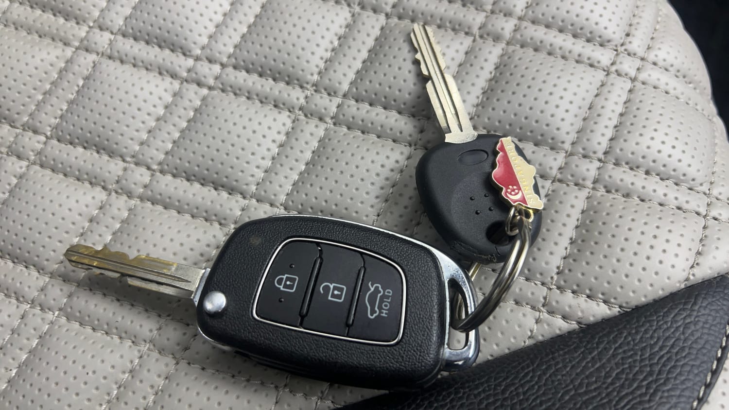 Used 2020 Hyundai Grand i10 Nios Sportz AMT 1.2 Kappa VTVT Petrol Automatic extra CAR KEY VIEW