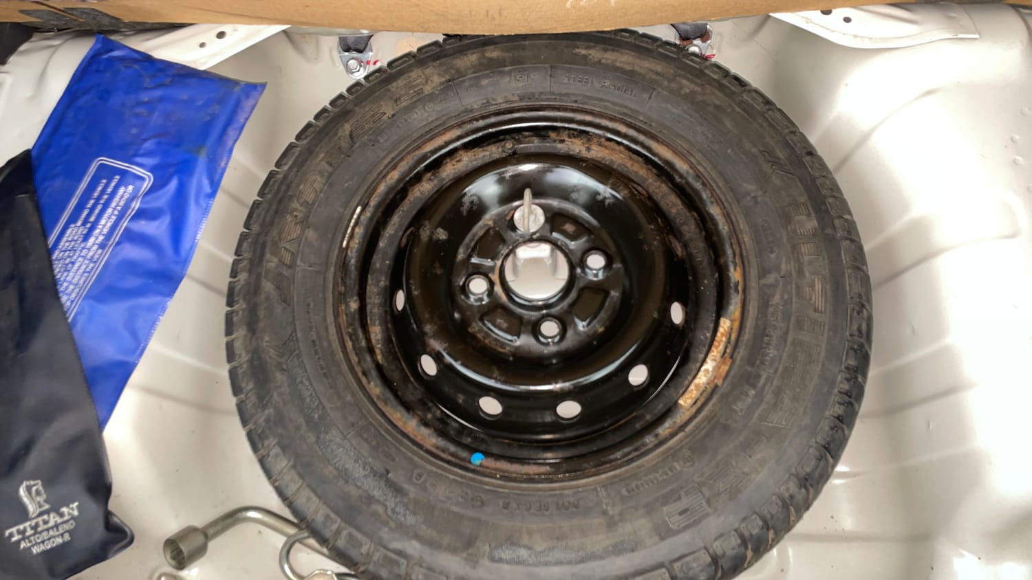 Used 2019 Maruti Suzuki Alto 800 LXi Petrol Manual tyres SPARE TYRE VIEW