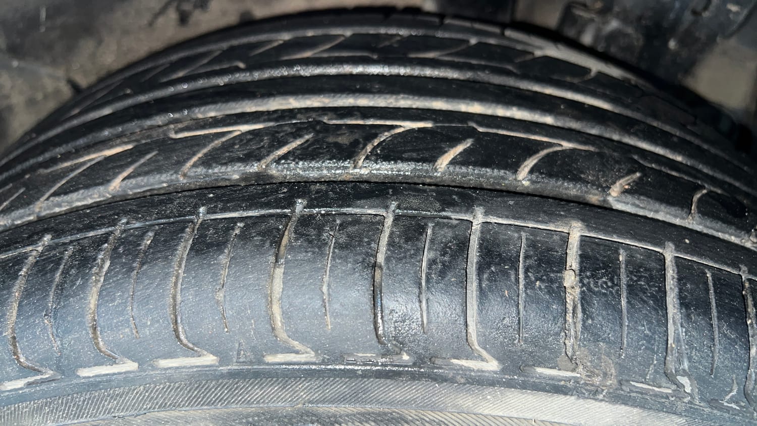 Used 2023 Hyundai i20 N Line N8 1.0 Turbo DCT Petrol Automatic tyres LEFT REAR TYRE TREAD VIEW