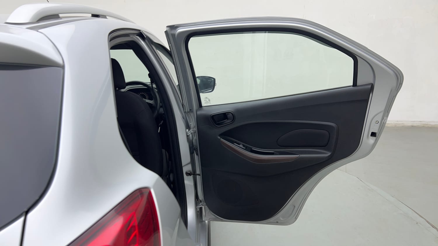 Used 2021 Ford Freestyle Titanium Plus 1.2 Ti-VCT Petrol Manual interior RIGHT REAR DOOR OPEN VIEW