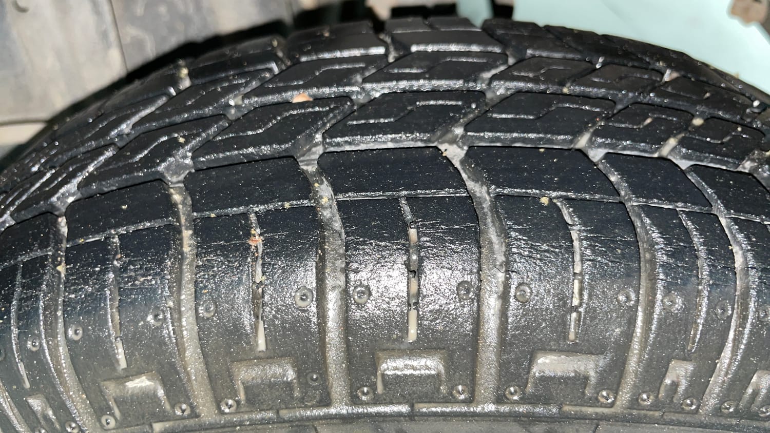 Used 2016 Maruti Suzuki Alto 800 Lxi Petrol Manual tyres LEFT REAR TYRE TREAD VIEW