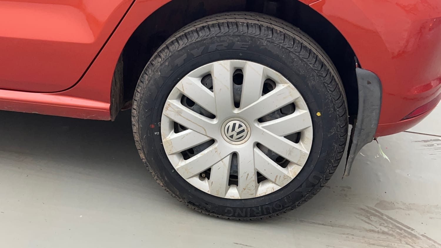 Used 2016 Volkswagen Polo Comfortline 1.2L (P) Petrol Manual tyres LEFT REAR TYRE RIM VIEW