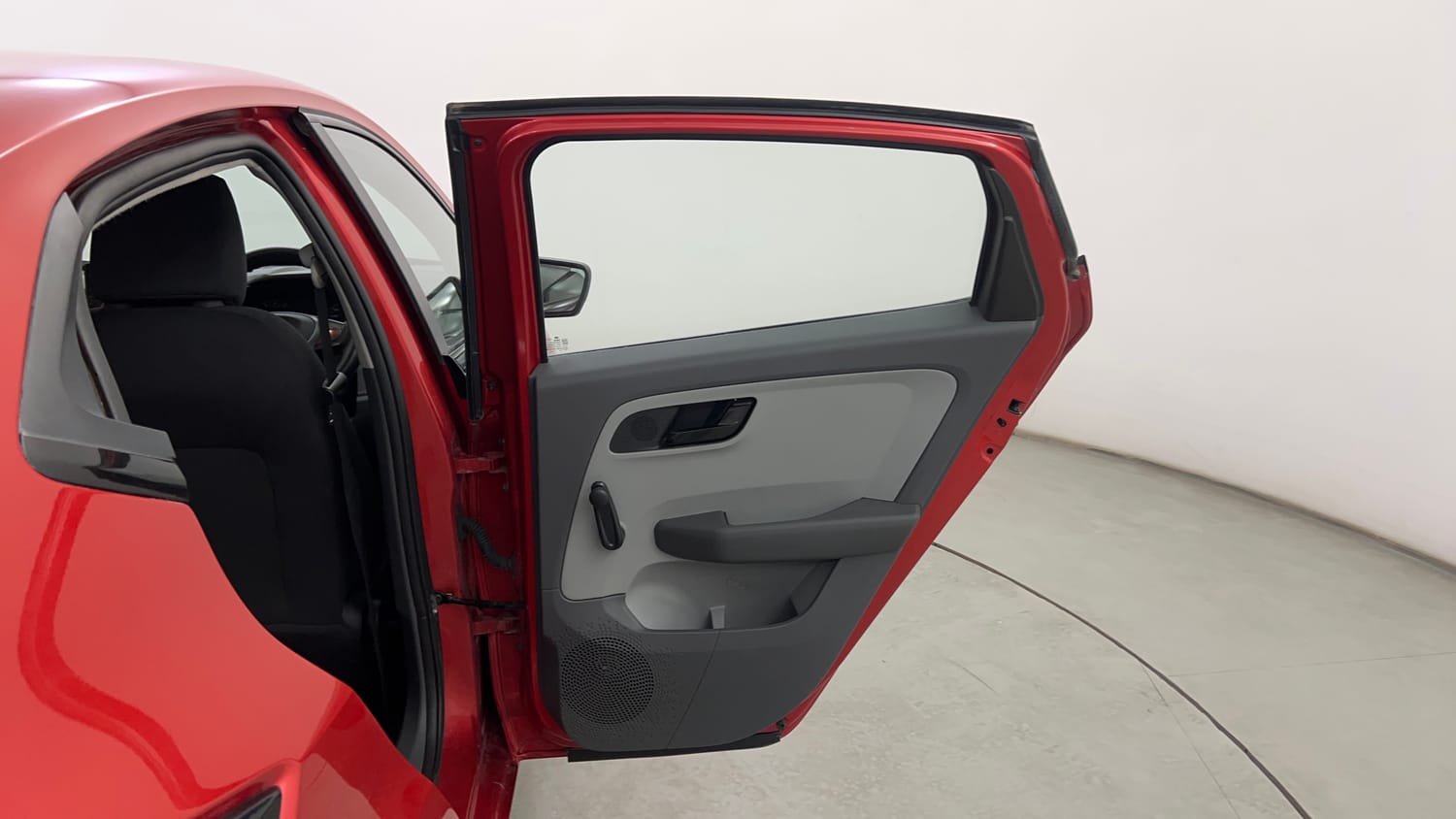Used 2020 Tata Altroz XE Petrol Petrol Manual interior RIGHT REAR DOOR OPEN VIEW