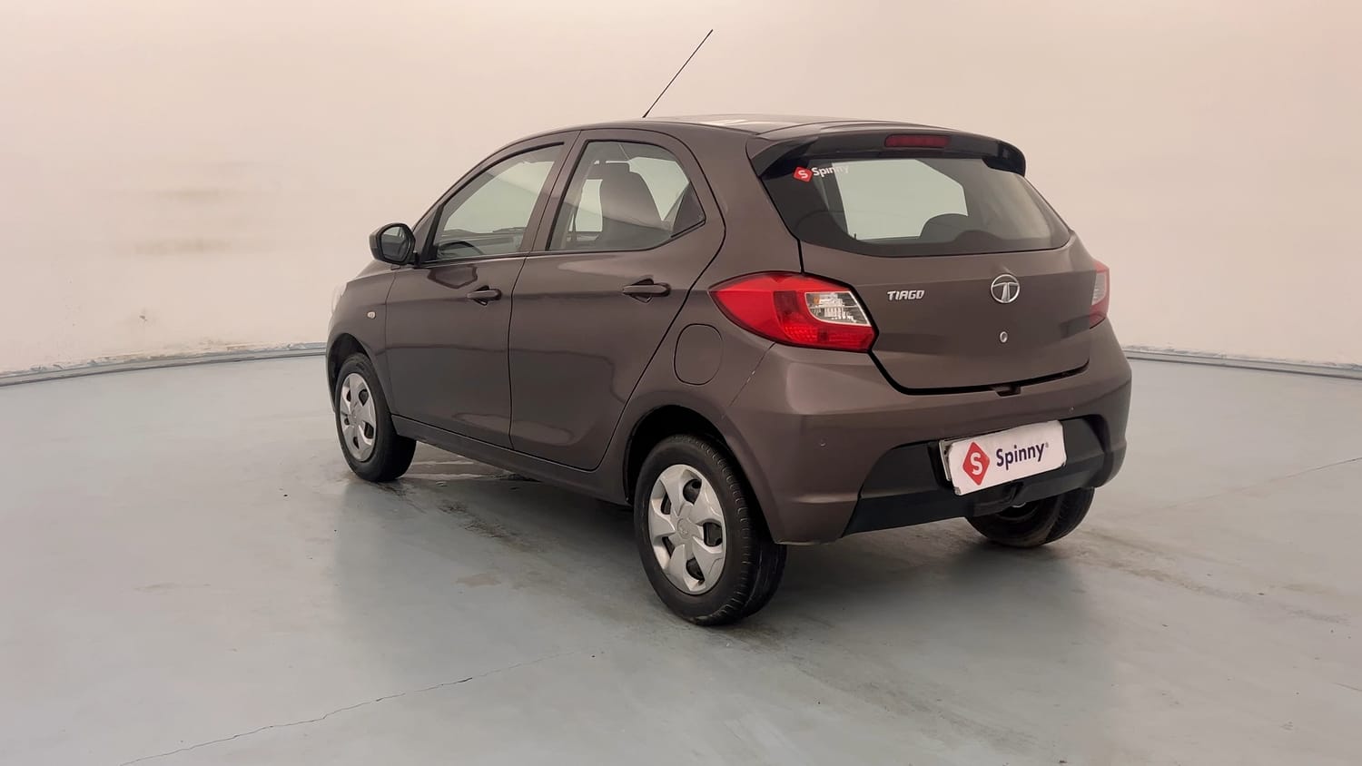 Used 2019 Tata Tiago Revotron XT Petrol Manual exterior LEFT REAR CORNER VIEW