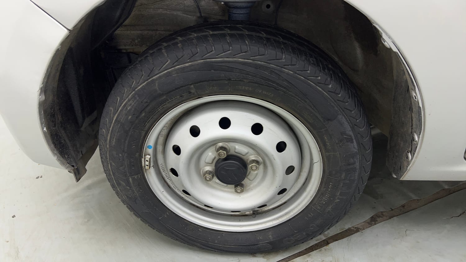 Used 2023 Maruti Suzuki Alto K10 LXi Petrol Manual tyres LEFT FRONT TYRE RIM VIEW