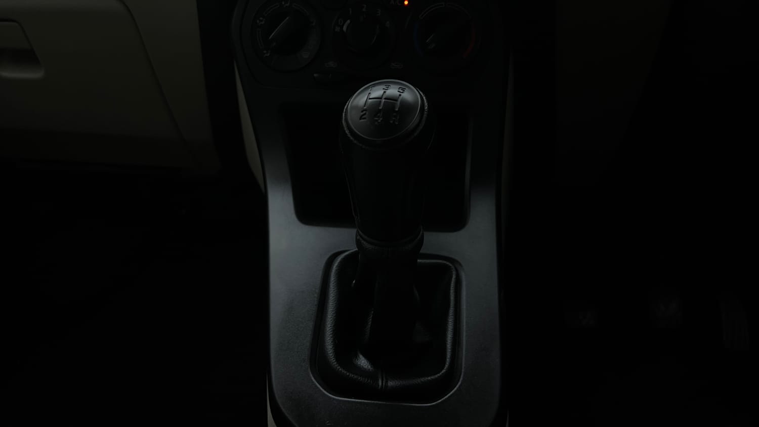 Used 2021 Maruti Suzuki Wagon R 1.0 LXi 1.0 Petrol Manual interior GEAR  KNOB VIEW