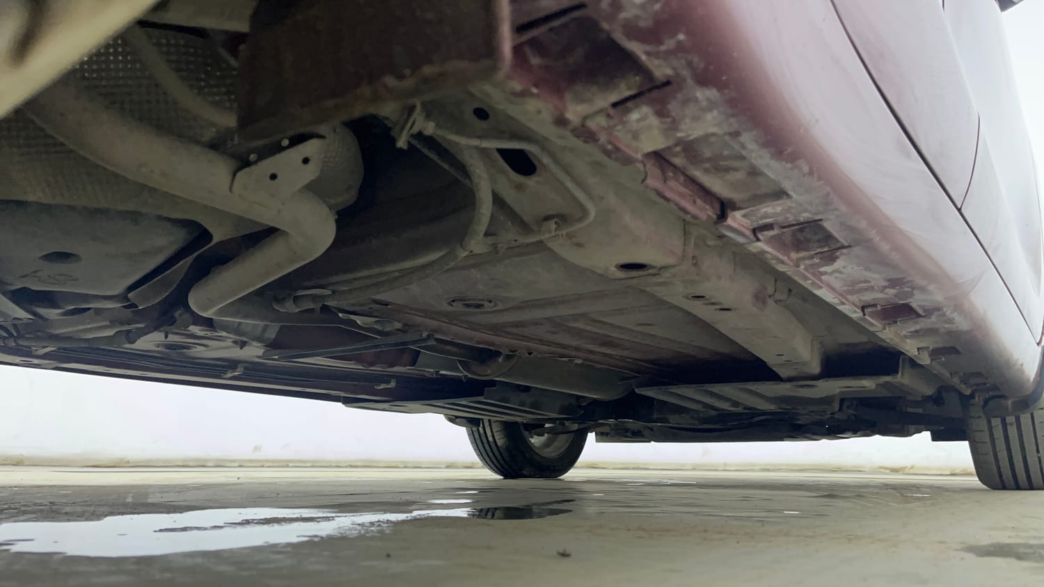 Used 2024 Maruti Suzuki Baleno Zeta AGS Petrol Automatic extra REAR RIGHT UNDERBODY VIEW