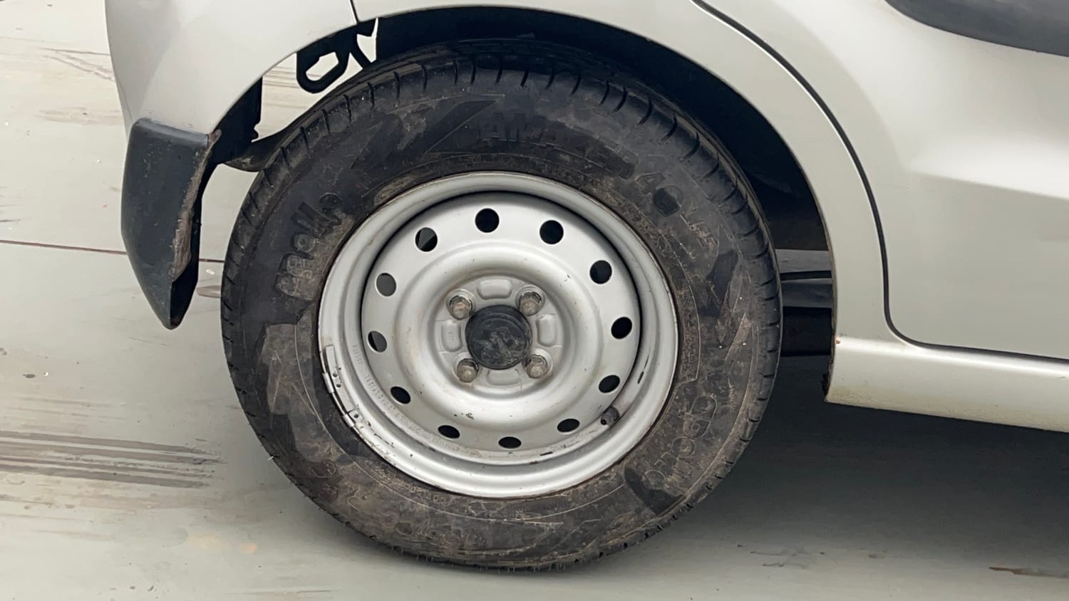 Used 2012 Maruti Suzuki A-Star Lxi Petrol Manual tyres RIGHT REAR TYRE RIM VIEW