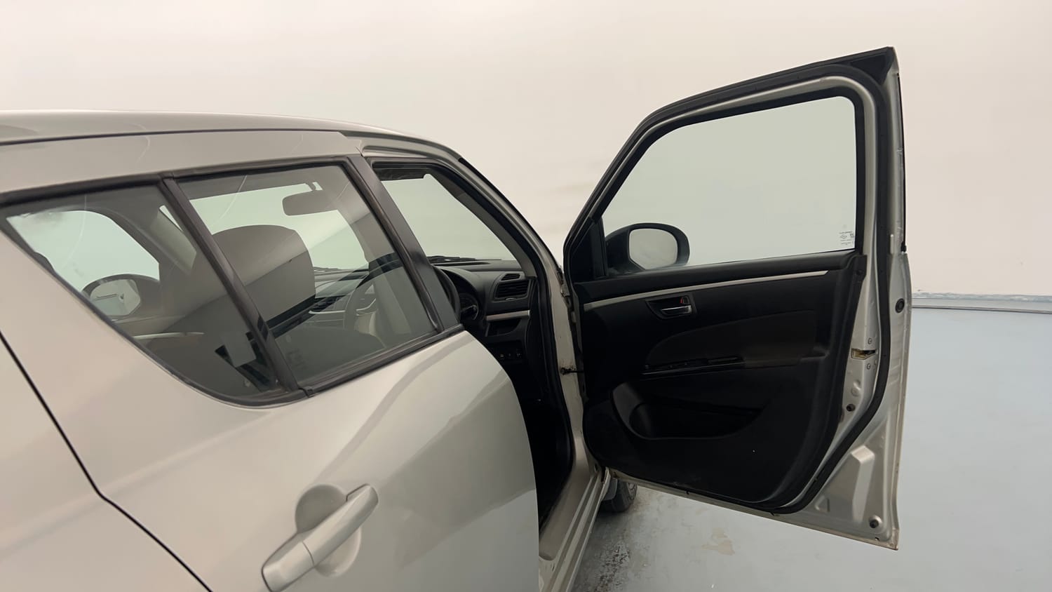 Used 2015 Maruti Suzuki Swift VXi Petrol Manual interior RIGHT FRONT DOOR OPEN VIEW
