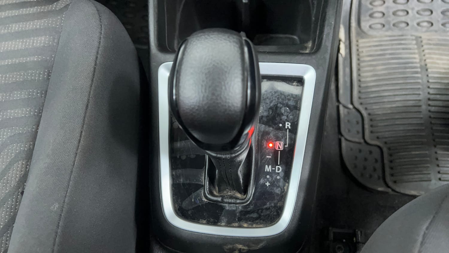 Used 2022 Maruti Suzuki Swift VXi AMT Petrol Automatic interior GEAR  KNOB VIEW