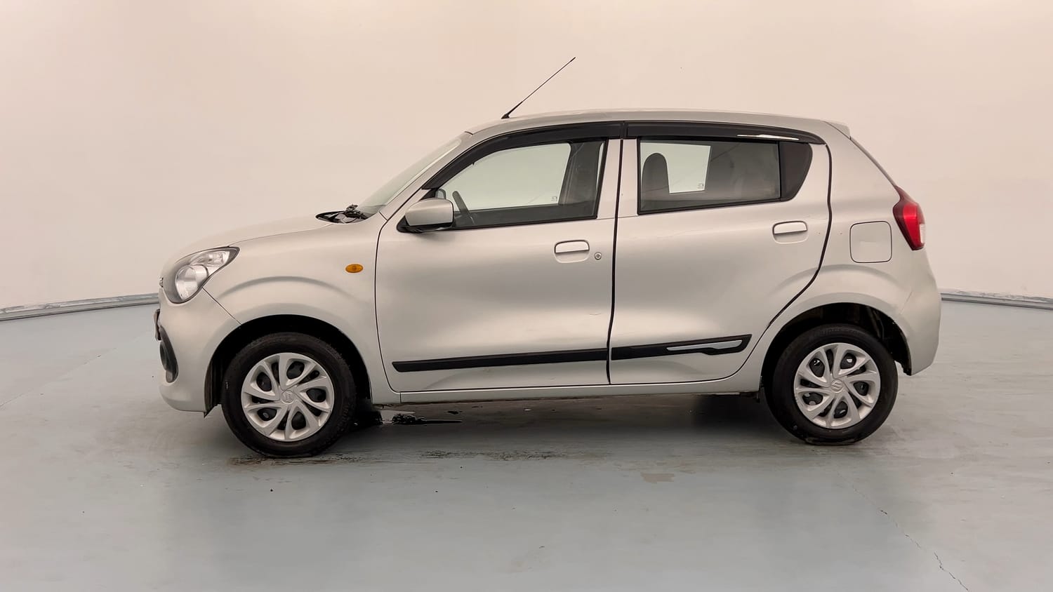 Used 2024 Maruti Suzuki Celerio VXi Petrol Manual exterior LEFT SIDE VIEW
