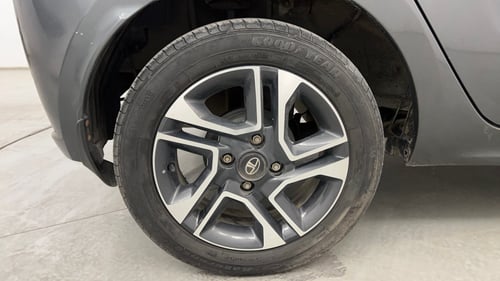 Used 2021 Tata Tiago XZA Plus Petrol Automatic tyres RIGHT REAR TYRE RIM VIEW
