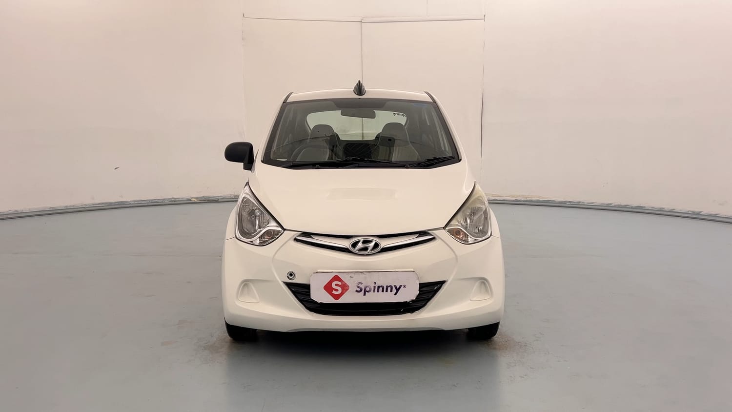 Used 2014 Hyundai Eon Era + Petrol Manual exterior FRONT VIEW