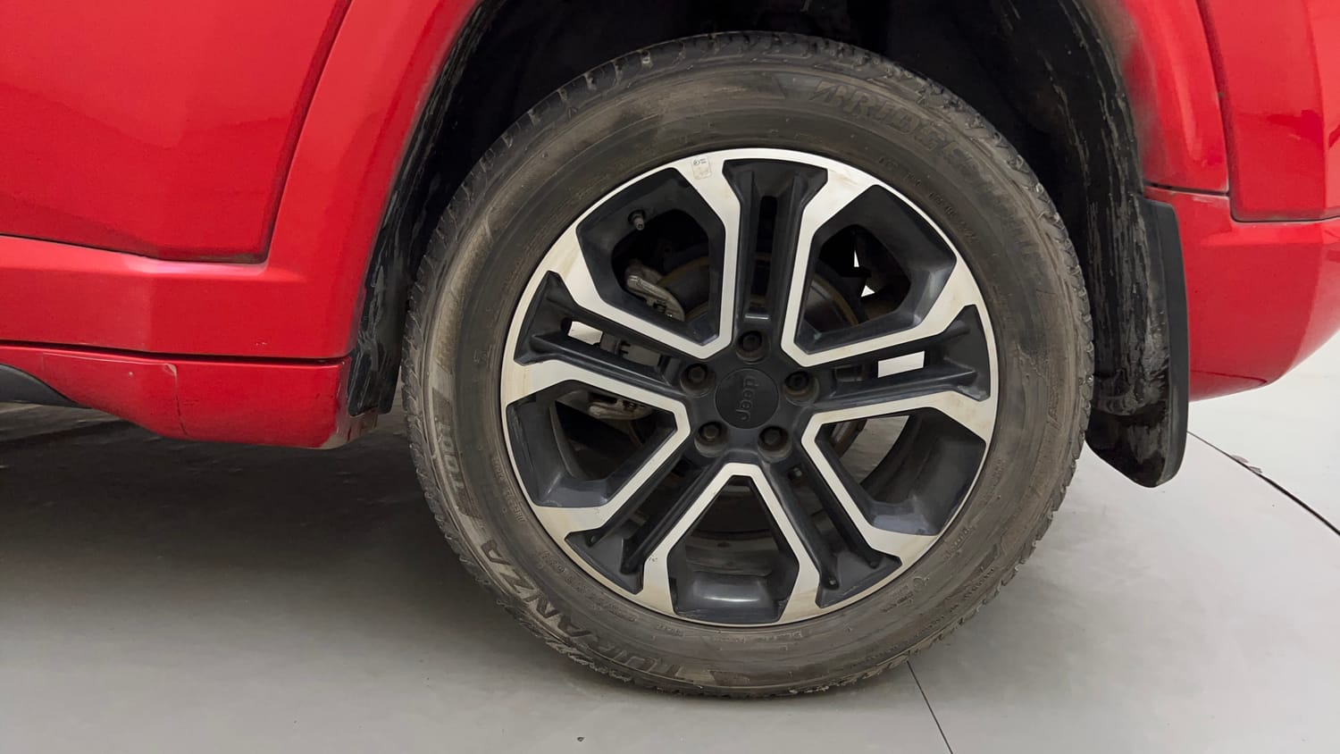 Used 2022 Jeep Compass Model S (O) 1.4 Petrol DCT Petrol Automatic tyres LEFT REAR TYRE RIM VIEW
