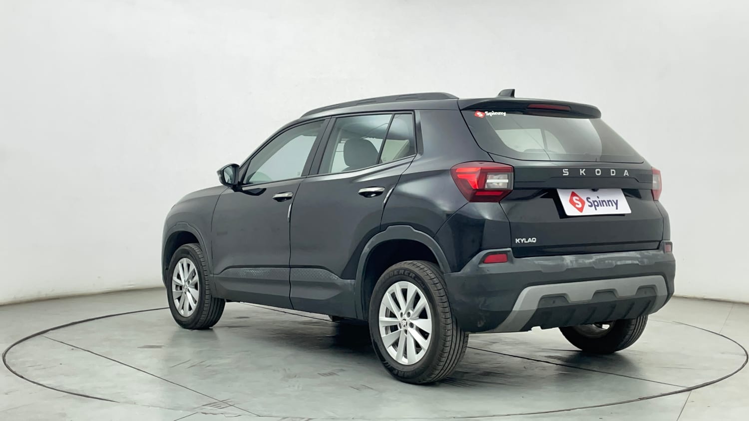 Used 2025 Skoda Kylaq Signature+ 1.0 TSI Petrol Manual exterior LEFT REAR CORNER VIEW