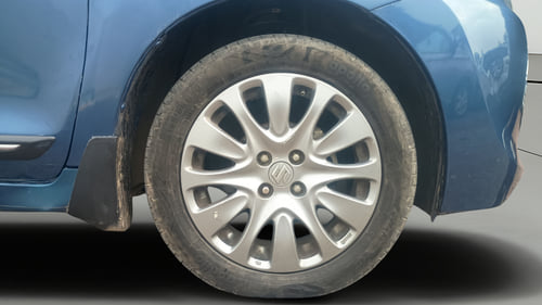 Used 2018 Maruti Suzuki Baleno Alpha 1.2 AT Petrol Automatic tyres RIGHT FRONT TYRE RIM VIEW