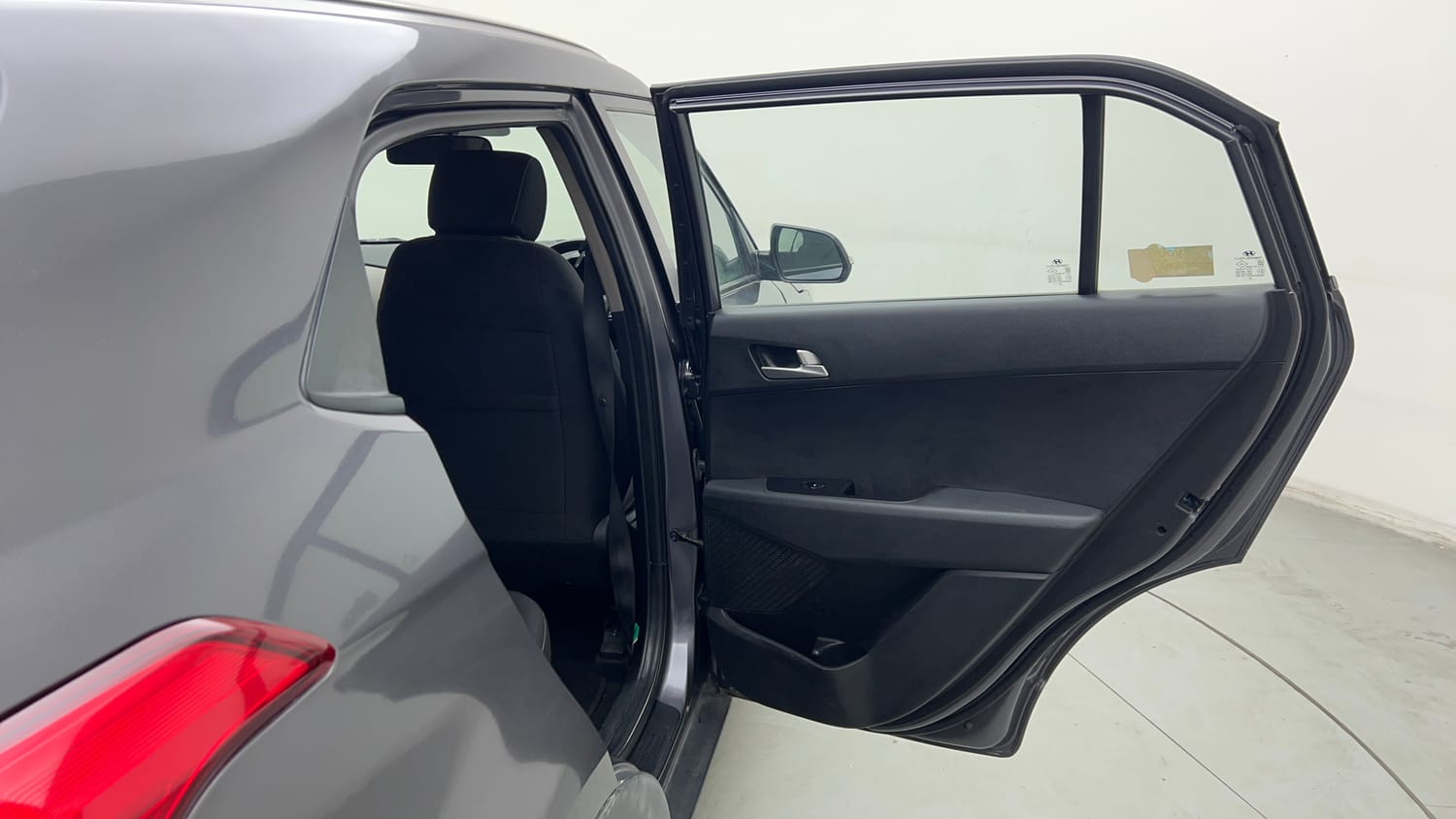Used 2018 Hyundai Creta SX 1.6 AT CRDi Diesel Automatic interior RIGHT REAR DOOR OPEN VIEW