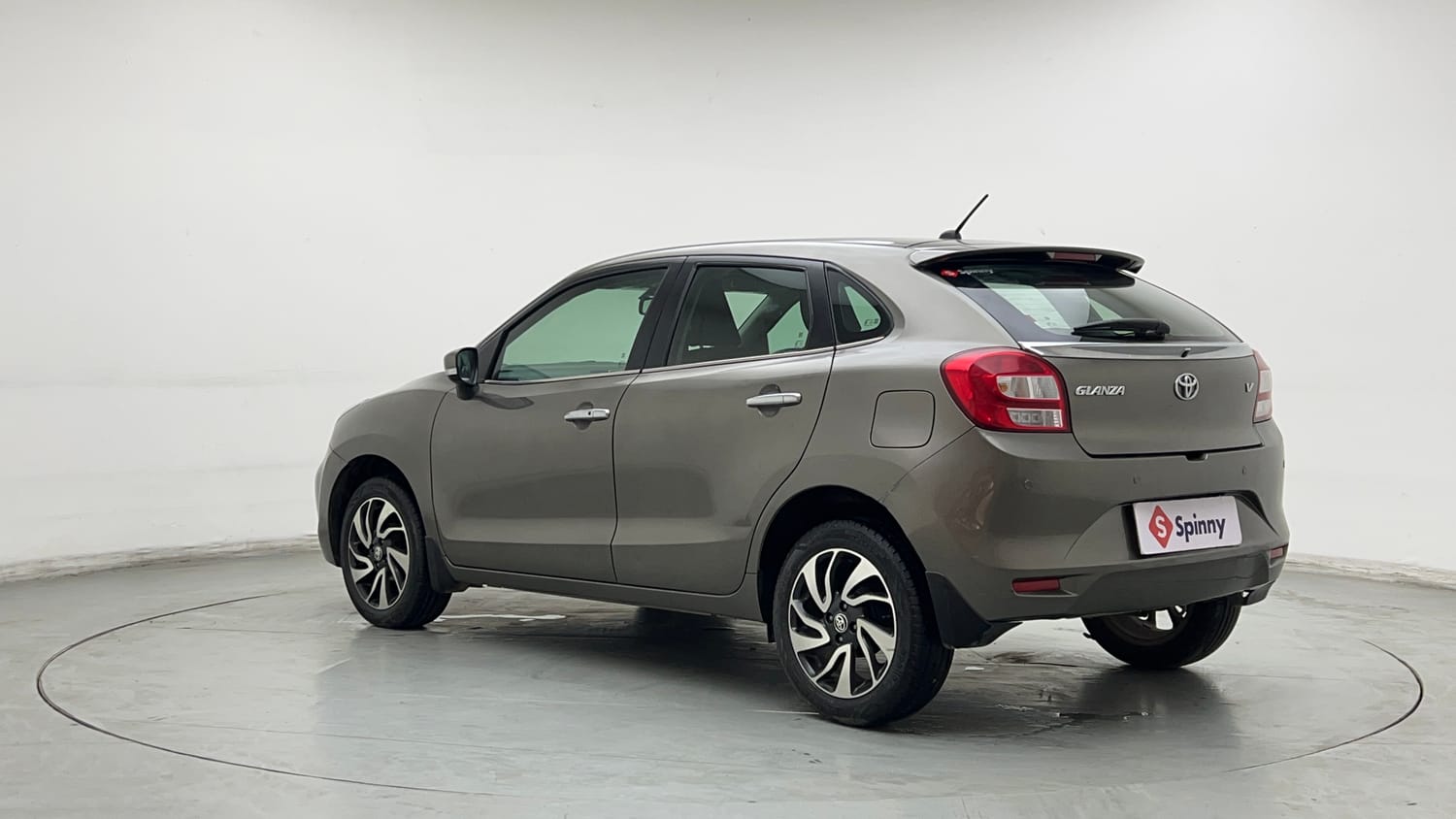 Used 2020 Toyota Glanza V Petrol Manual exterior LEFT REAR CORNER VIEW