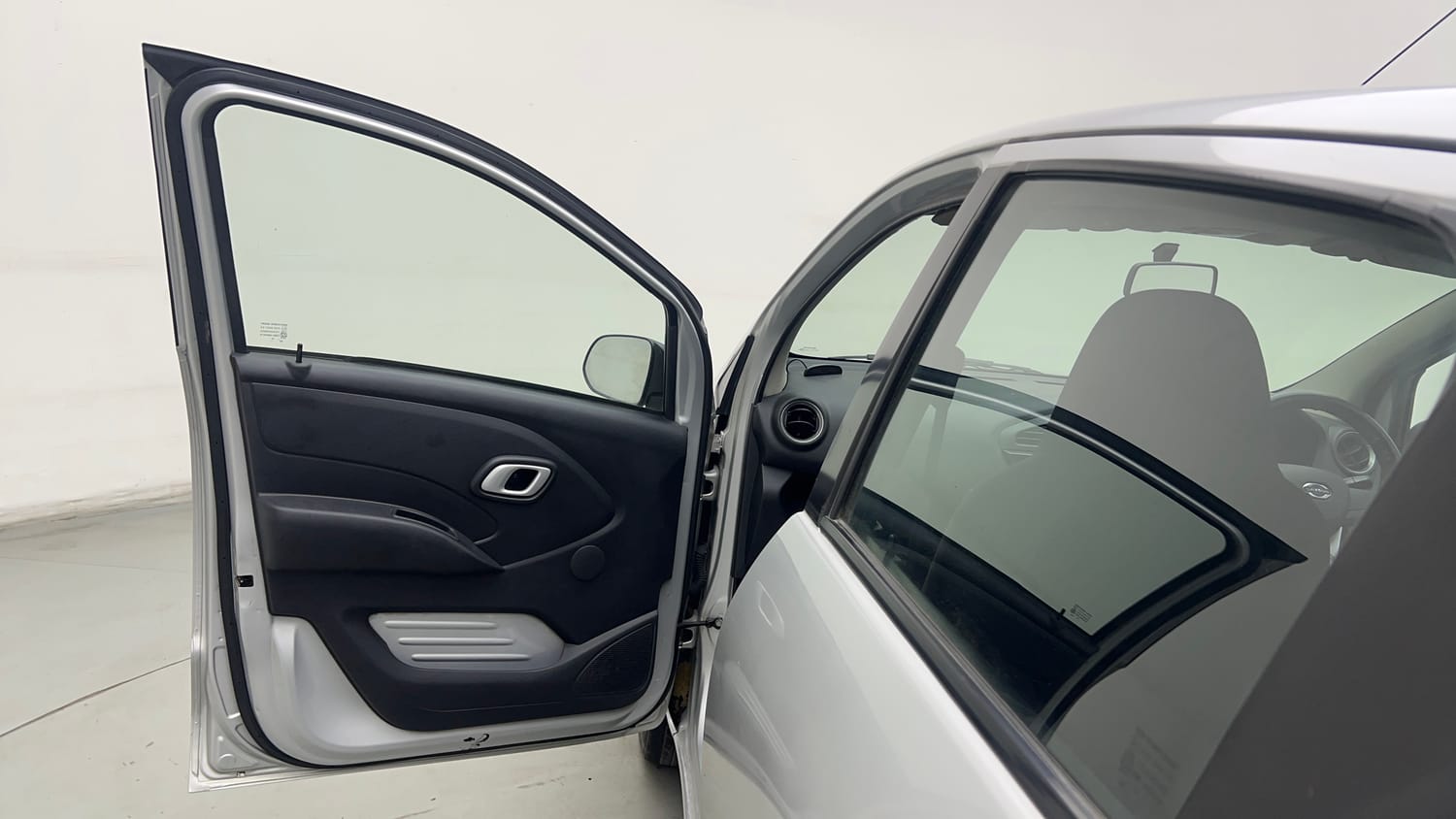 Used 2018 Datsun Redi-GO T(O) 1.0 AMT Petrol Automatic interior LEFT FRONT DOOR OPEN VIEW
