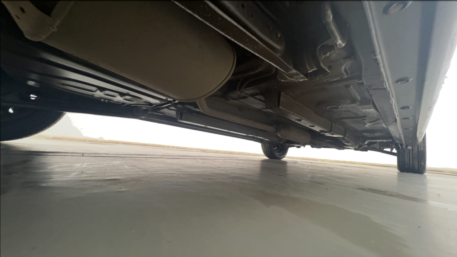 Used 2017 Maruti Suzuki Wagon R VXI Petrol Manual extra REAR RIGHT UNDERBODY VIEW