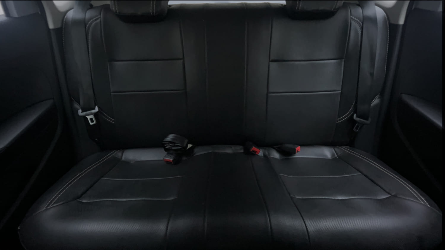 Used 2020 Volkswagen Polo Comfortline 1.0L (P) Petrol Manual interior REAR SEAT CONDITION VIEW