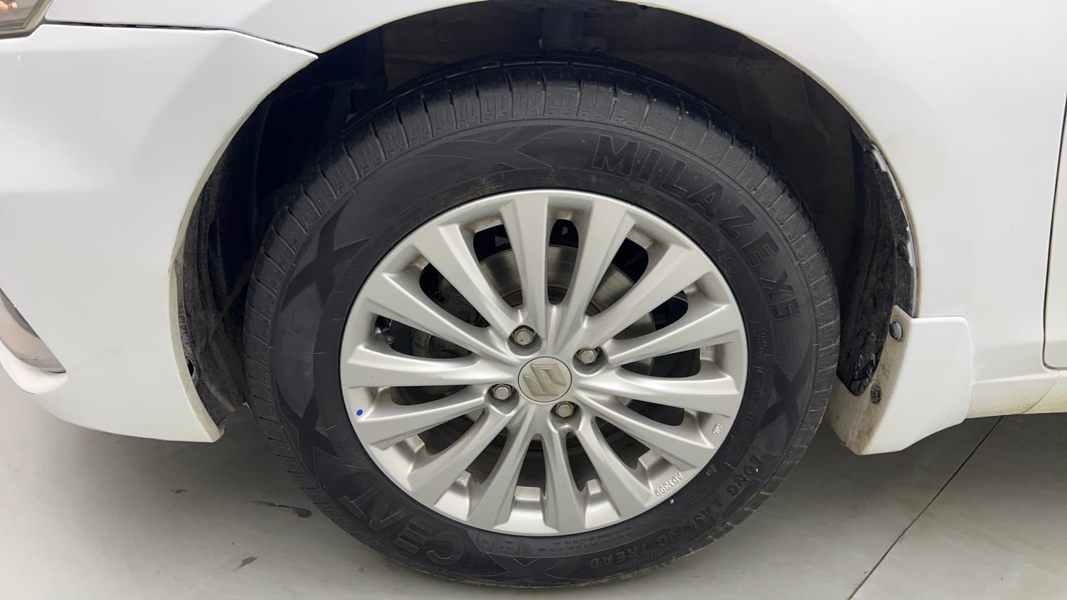 Used 2020 Maruti Suzuki Ciaz Delta 1.5 Petrol Manual tyres LEFT FRONT TYRE RIM VIEW