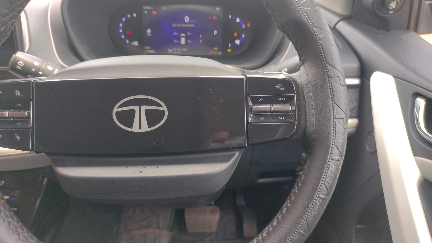 Used 2023 Tata Nexon Creative Plus S 1.2 Revotron Petrol 7DCA Petrol Automatic top_features Cruise control