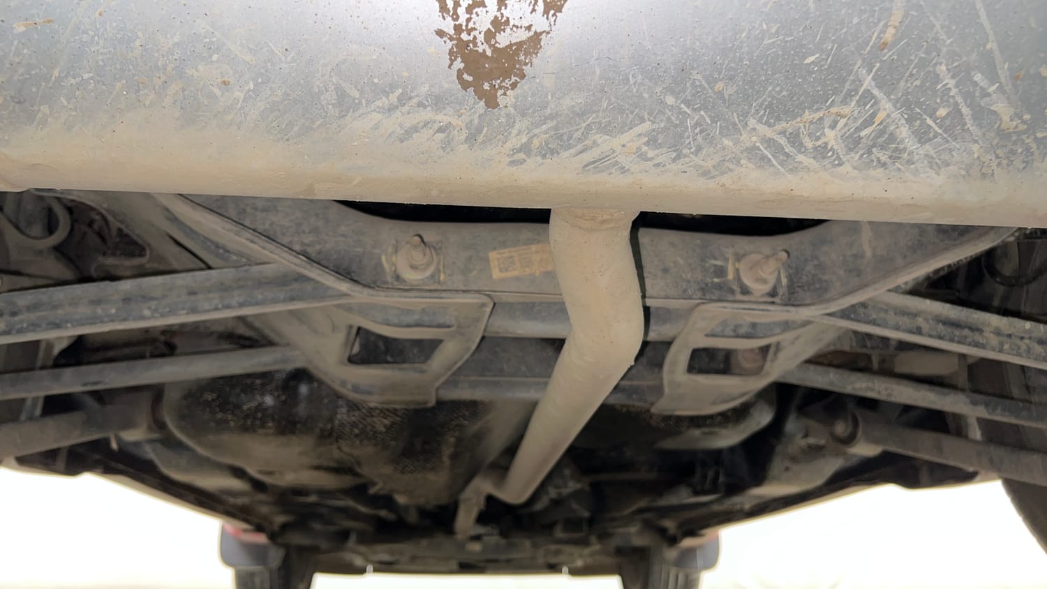 Used 2022 Jeep Compass Model S (O) 1.4 Petrol DCT Petrol Automatic extra REAR UNDERBODY VIEW (TAKEN FROM REAR)